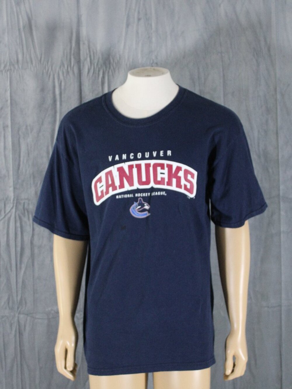 Vancouver Canucks Shirt (VTG) - Block Script Original Orca Logo - Men's Large